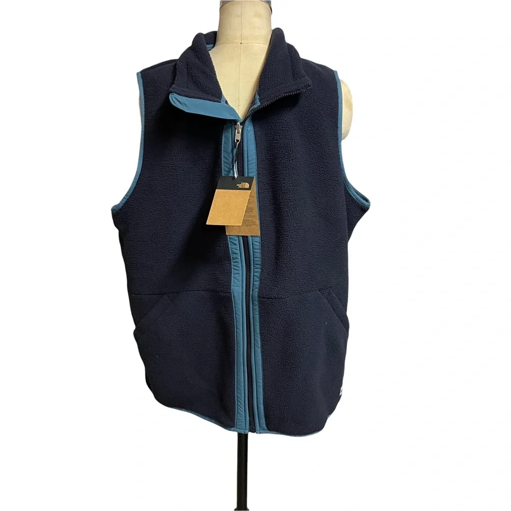 The North Face blue Carbondale fleece vest